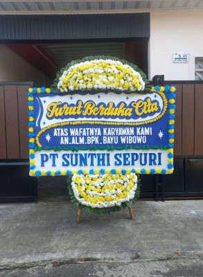 Papan Bunga Duka di Temayang