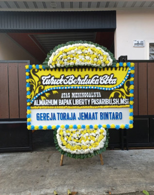Papan Bunga Duka di Temayang